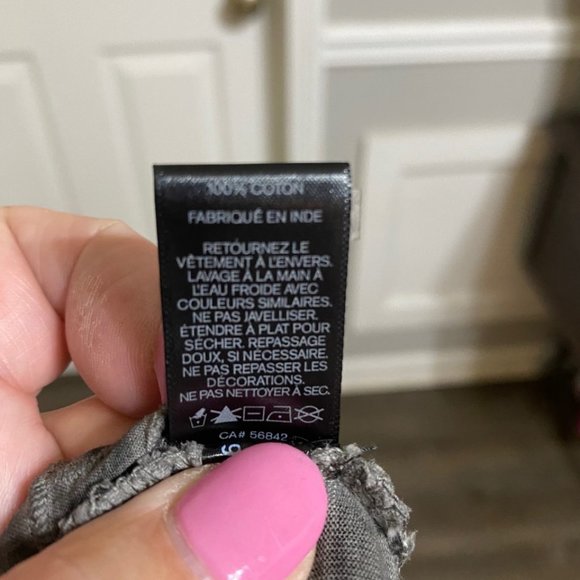 NWT Express Sleeveless Eyelet Top - Charcoal Gray - XS - Picture 8 of 9